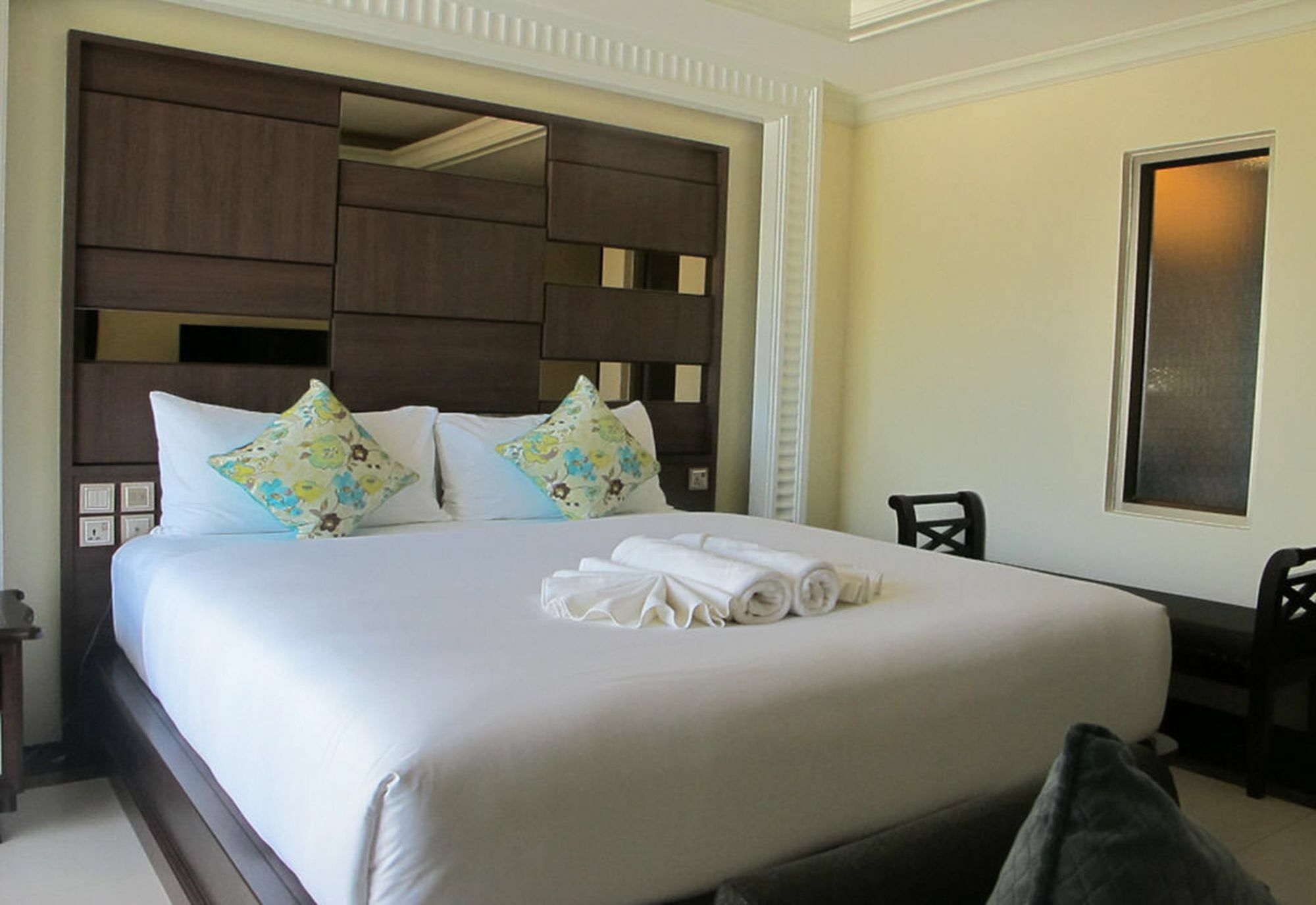 March Hotel Паттайя Экстерьер фото